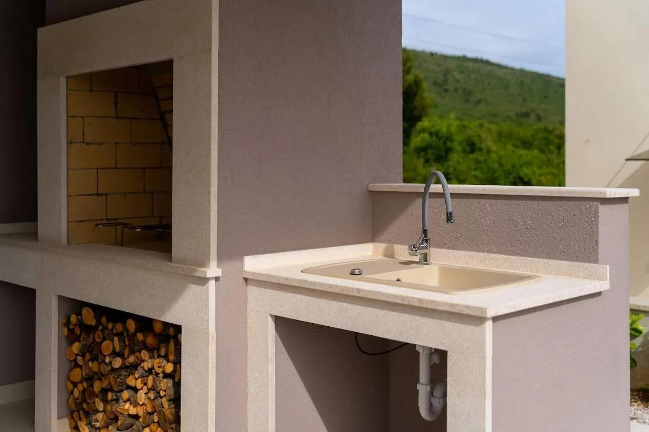 Villa Alba Labin Diminici 0*,